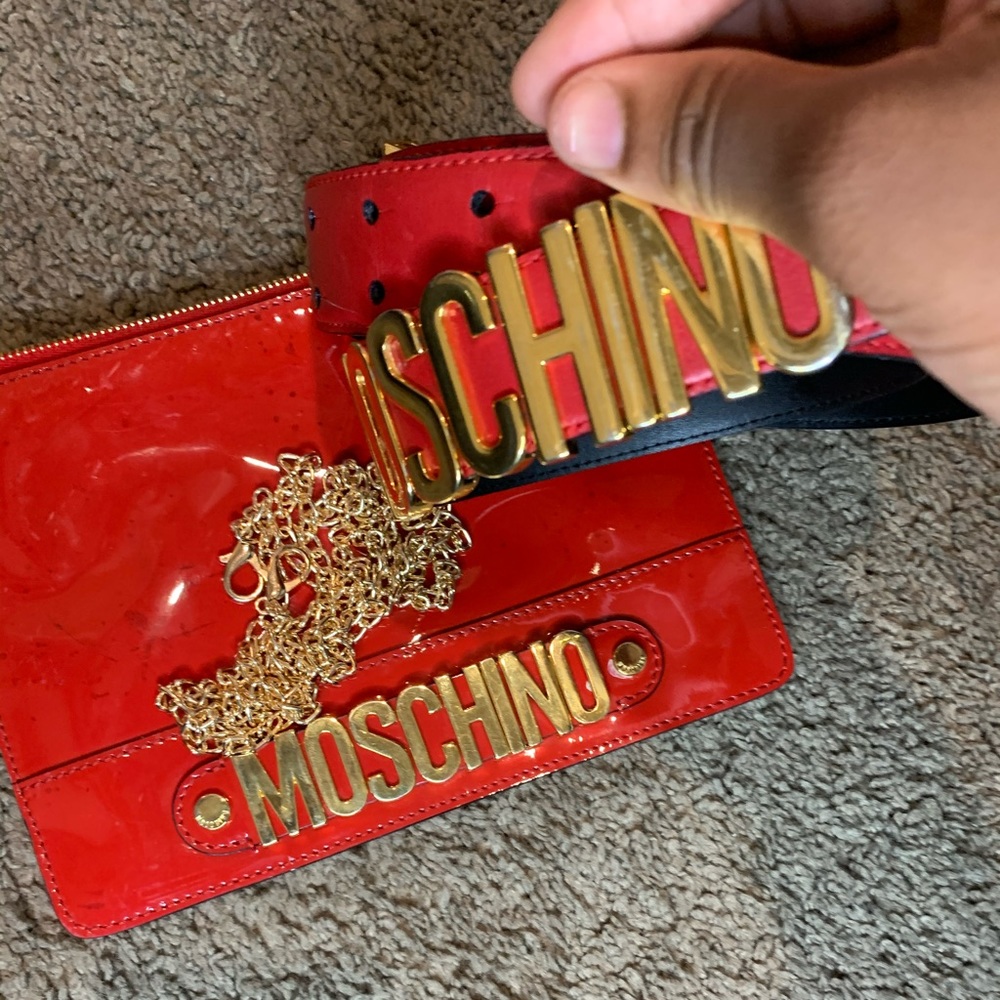 MosChino Belt And Pouch Set